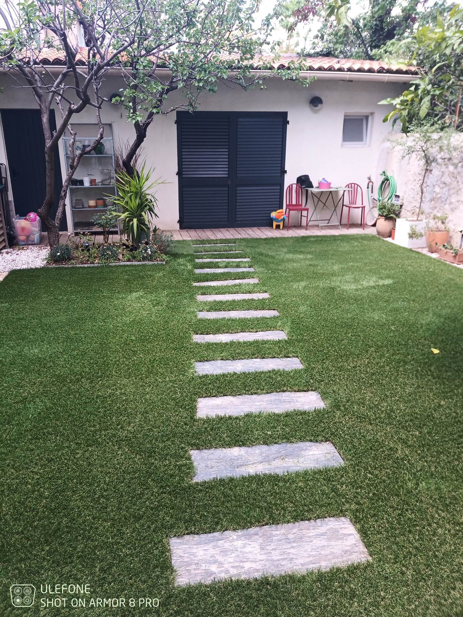 Daziano Services jardin - pose gazon synthétique - Marseille