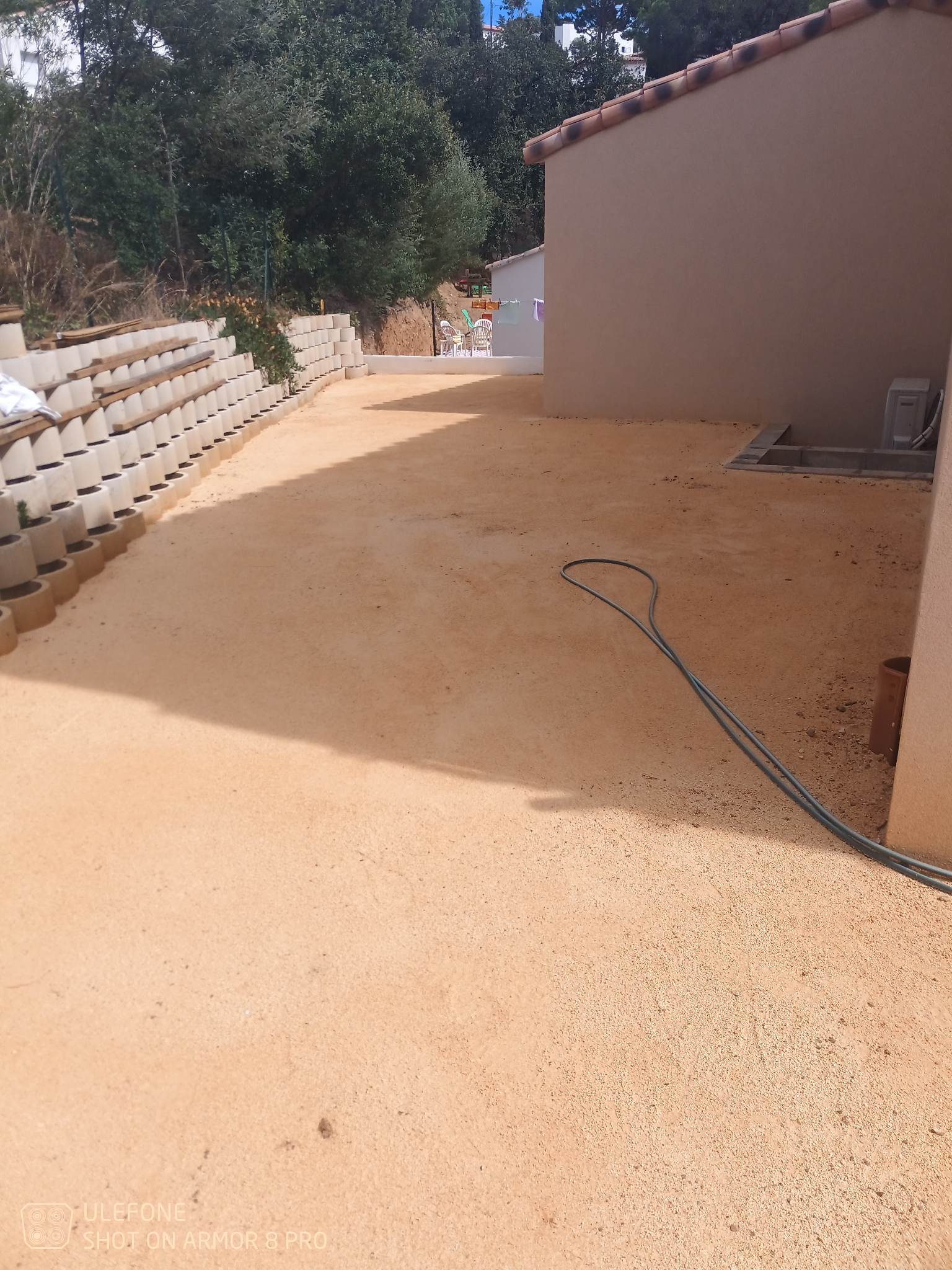 Daziano Services jardin - pose gazon synthétique - le Castellet